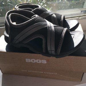 Boys Bogs- Black and Grey Sandals Sz 12